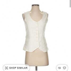 Snow day sale ❄️ Sincerely Jules Vest Top